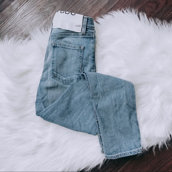 BDG Denim - BDG Girlfriend High Rise Jeans Size 25